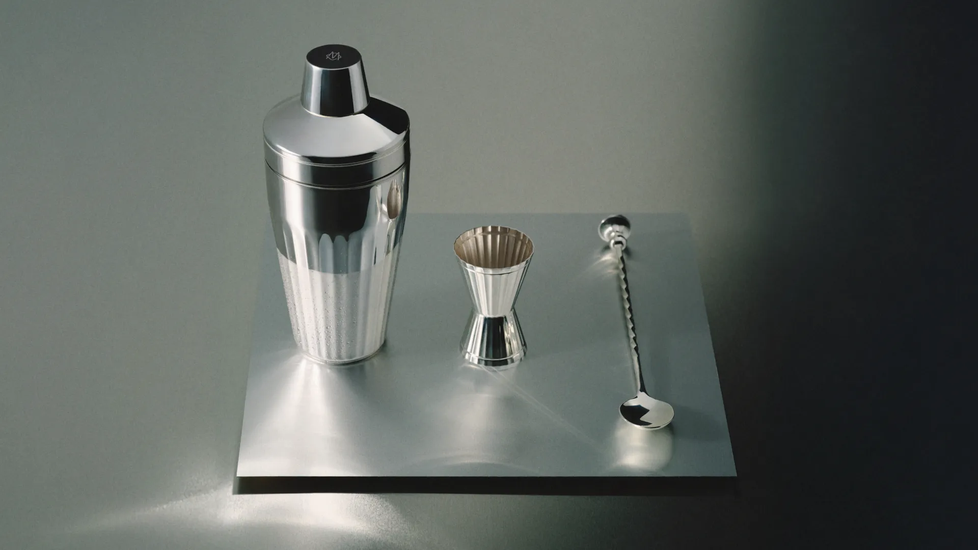 Rimowa x Robbe & Berking : l’art du cocktail à emporter